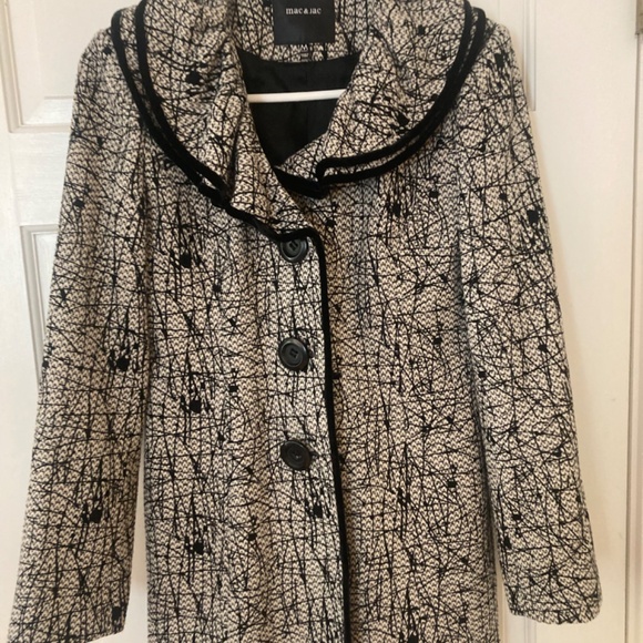 Mac & Jac Ruffled Black and White Blazer / Jacket - Picture 3 of 7